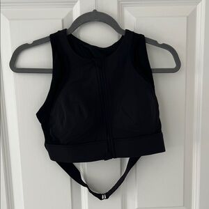 High-Impact Front-Zip Sports Bra in Black